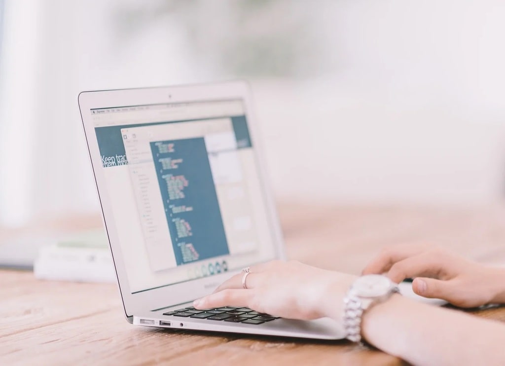 En savoir plus sur le parcours d'un consultant en positionnement web